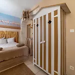 La Camarguaise En Centre - Nuit à Apartamento *