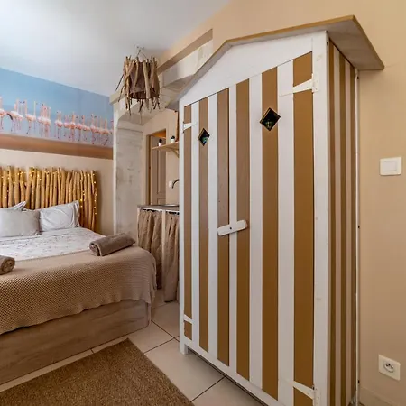 La Camarguaise En Centre - Nuit A Apartamento *