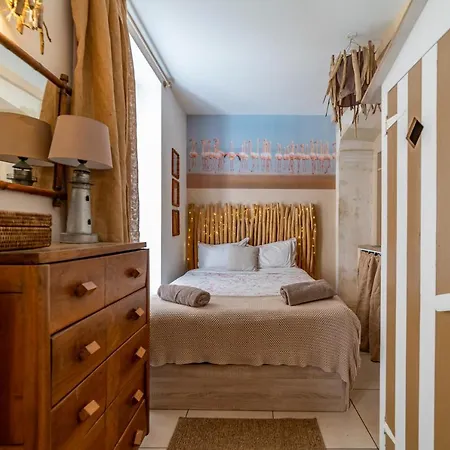 La Camarguaise En Centre - Nuit A * Nimes