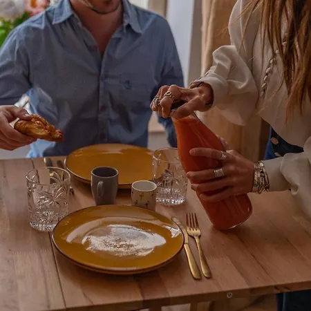 La Camarguaise En Centre - Nuit A Apartamento *