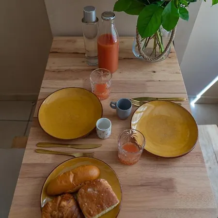 La Camarguaise En Centre - Nuit A Apartamento Nimes